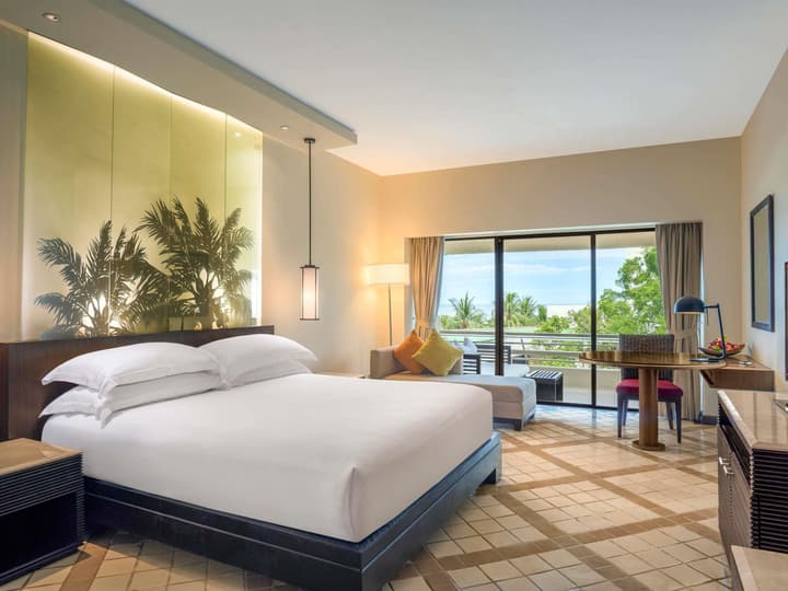 Pullman Phuket Karon Beach Resort