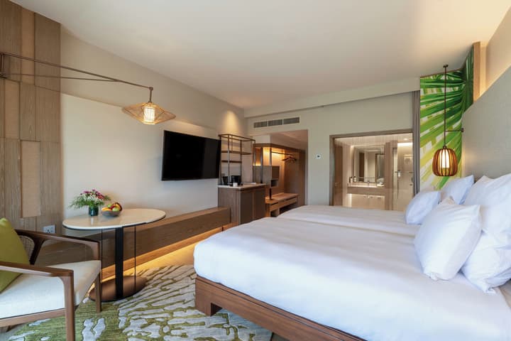 Pullman Phuket Karon Beach Resort