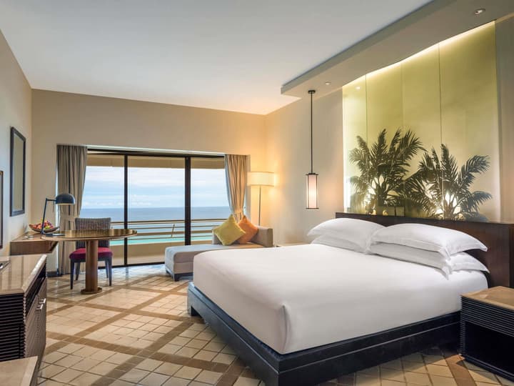 Pullman Phuket Karon Beach Resort