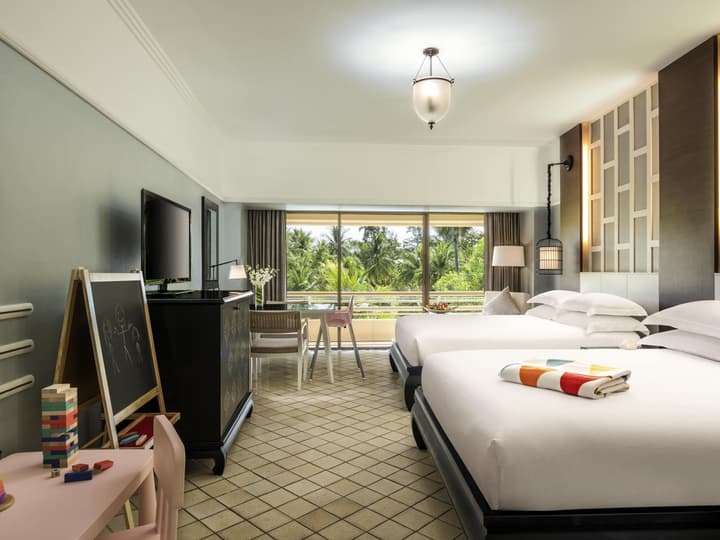 Pullman Phuket Karon Beach Resort