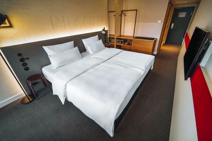Hotel PULSE8