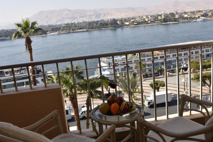 Aracan Eatabe Luxor Hotel