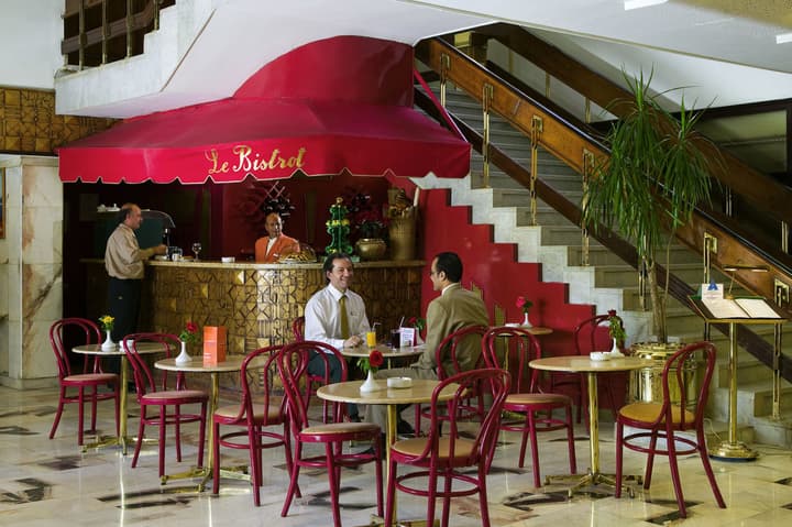 Aracan Eatabe Luxor Hotel