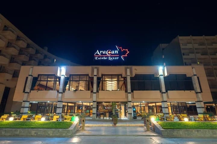 Aracan Eatabe Luxor Hotel