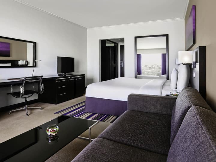 Pullman Dubai Creek City Centre