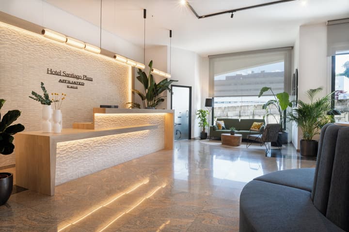 Hotel Santiago Plaza Affiliated by Meliá