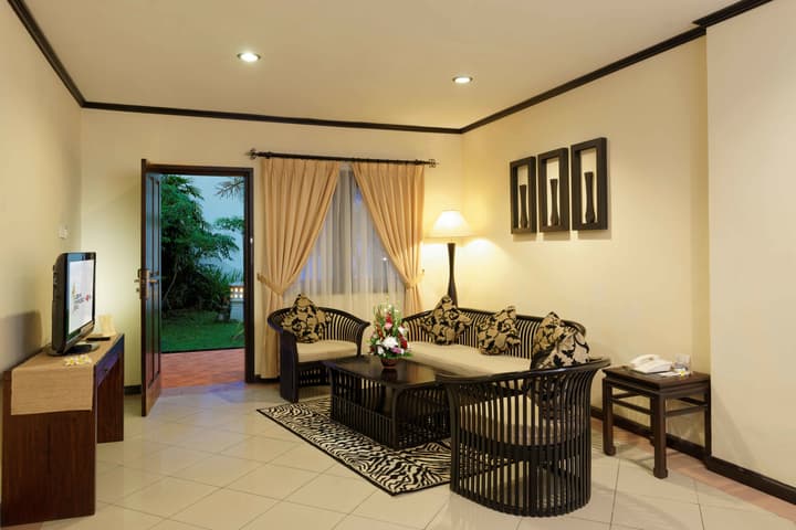 Legian Paradiso Hotel