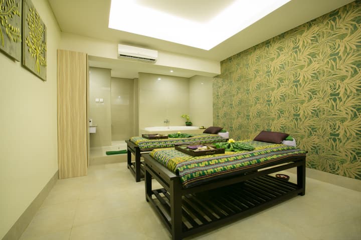 Legian Paradiso Hotel