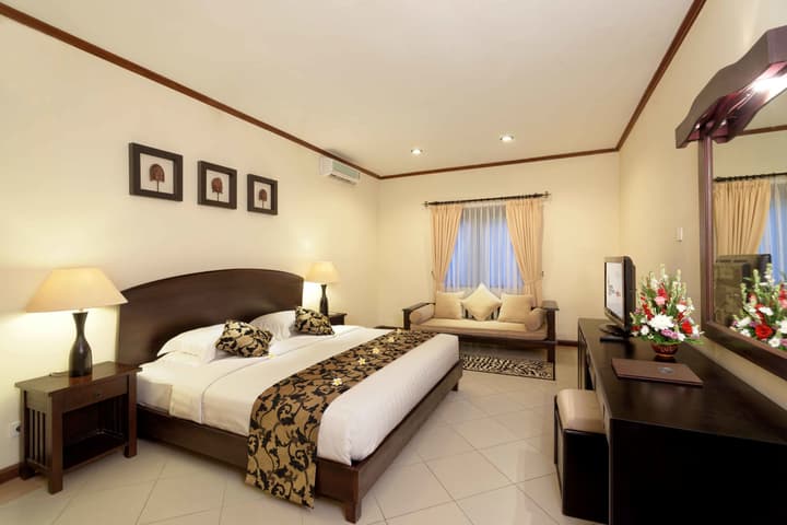 Legian Paradiso Hotel