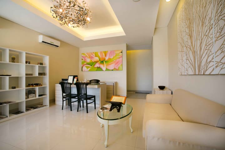 Legian Paradiso Hotel