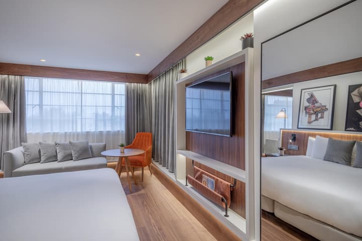 Melia White House Hotel