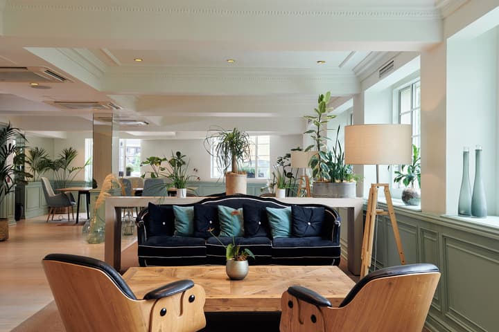 Melia White House Hotel