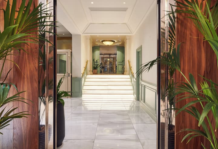Melia White House Hotel
