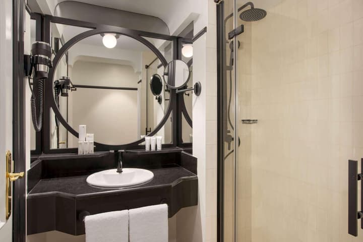 Hotel Avenue Louise Brussels - Trademark Collection by Wyndham