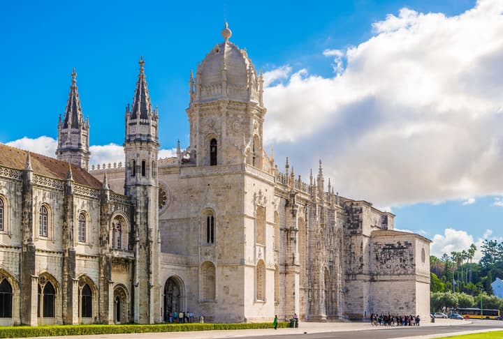 Legendary Lisboa Suites