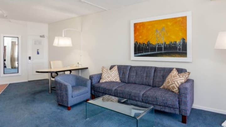 The Parktonian All Suite Hotel