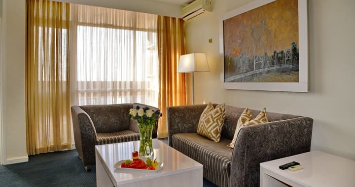 The Parktonian All Suite Hotel
