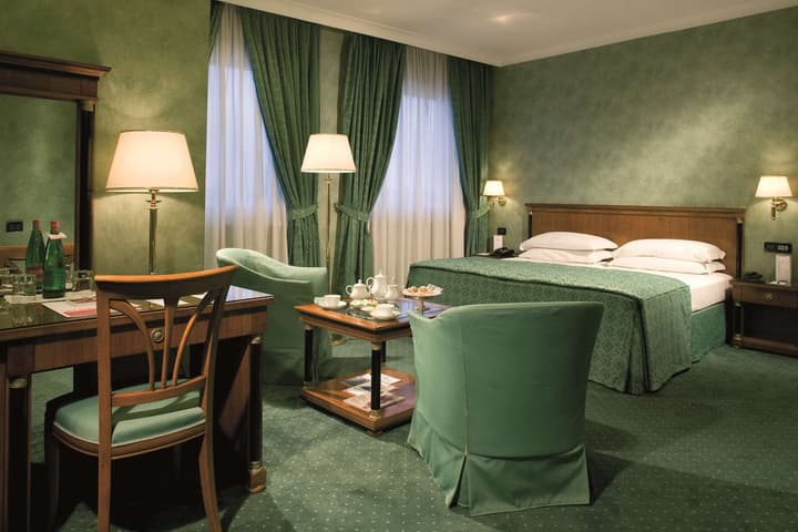 Ramada by Wyndham Naples