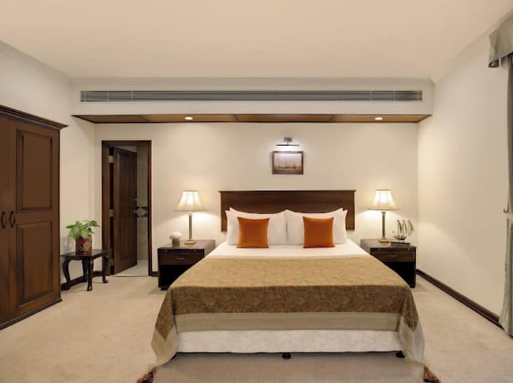 Ambassador, New Delhi - IHCL SeleQtions