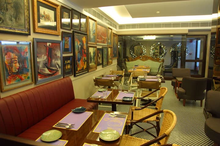 Hotel Diplomat