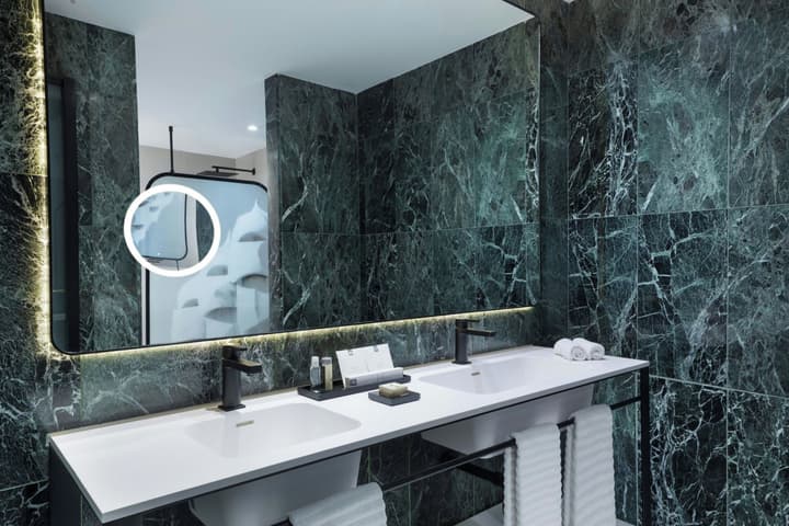 Renaissance Barcelona Hotel