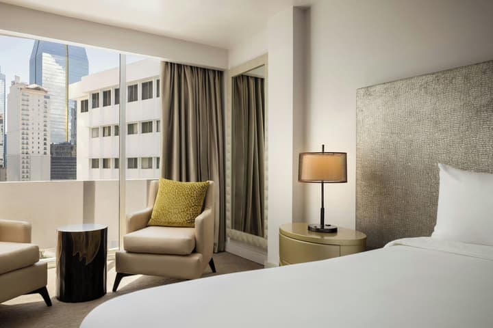 Renaissance Panama City Hotel