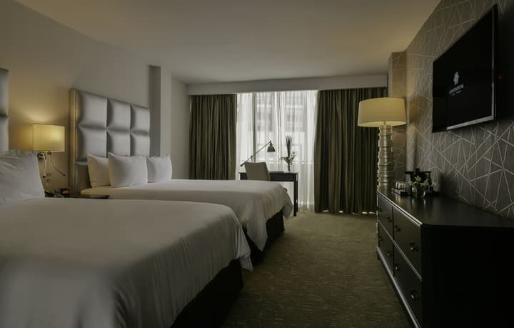 Renaissance Panama City Hotel