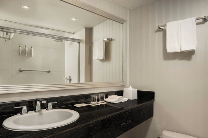 Renaissance Panama City Hotel