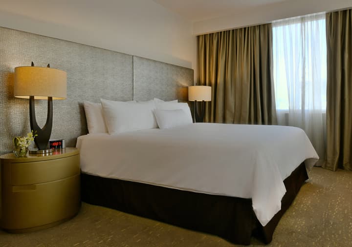 Renaissance Panama City Hotel