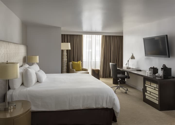 Renaissance Panama City Hotel
