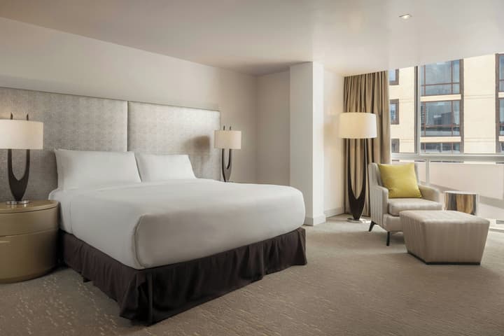 Renaissance Panama City Hotel