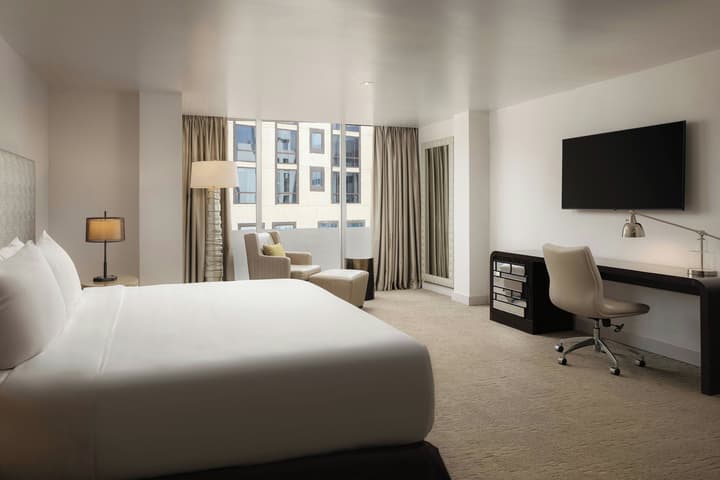 Renaissance Panama City Hotel