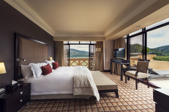 Sun City Hotel and Casino