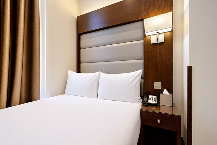 Sunday London Paddington Hotel