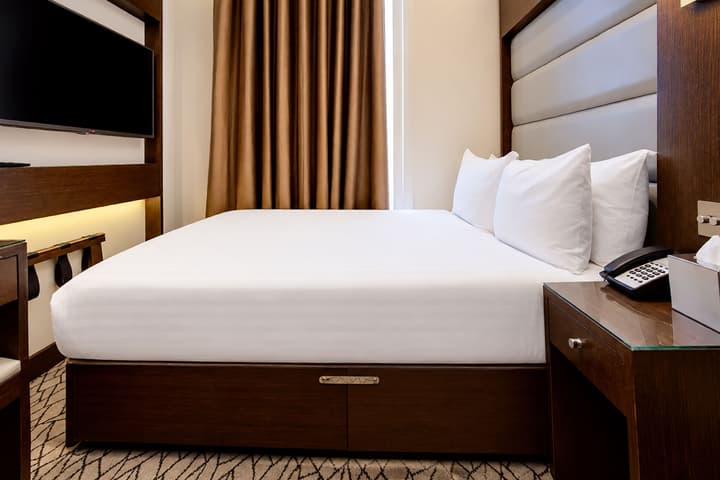 Sunday London Paddington Hotel