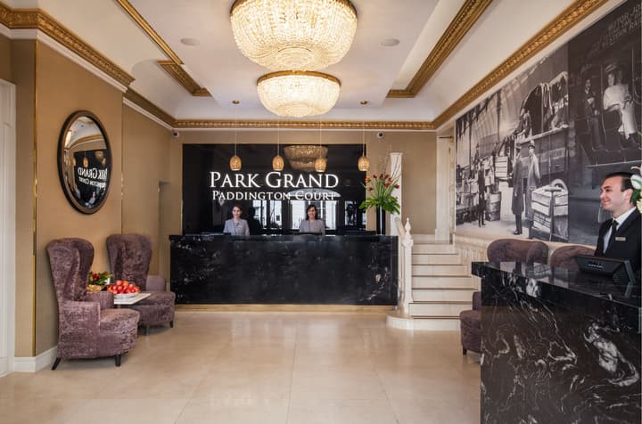 Park Grand Paddington Court