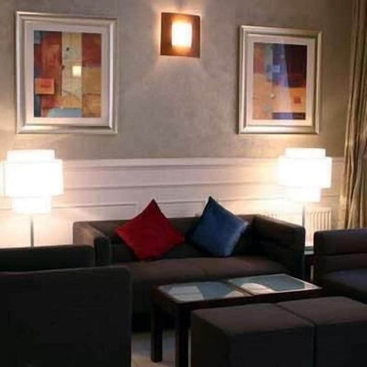 Park Grand Paddington Court