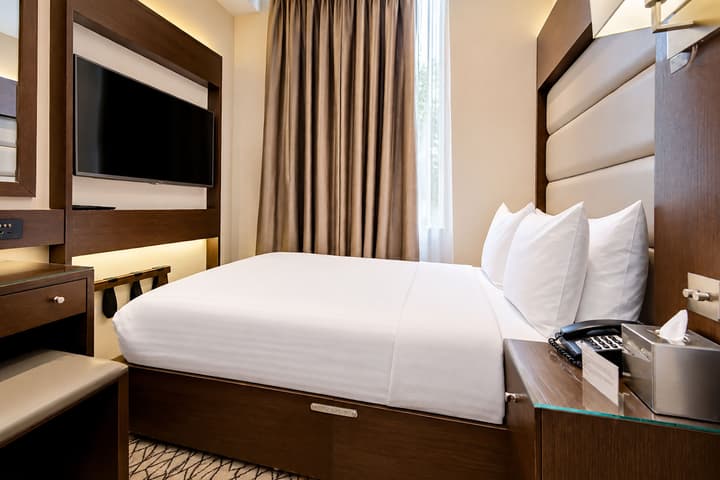 Sunday London Paddington Hotel
