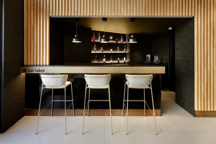 Hotel HCC Taber