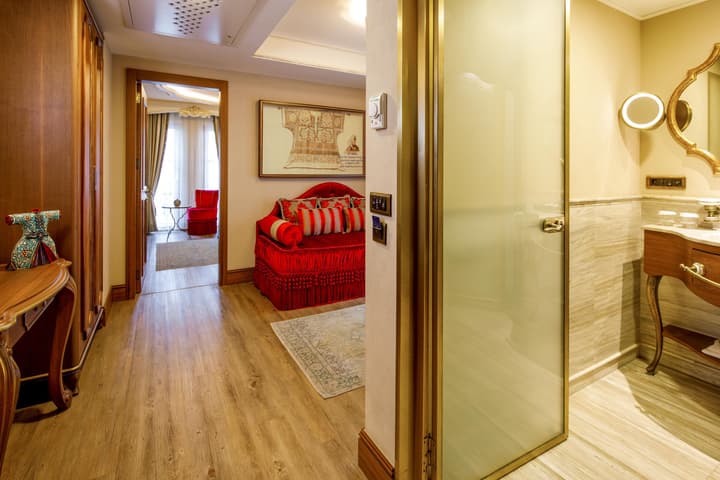 Romance Istanbul Hotel