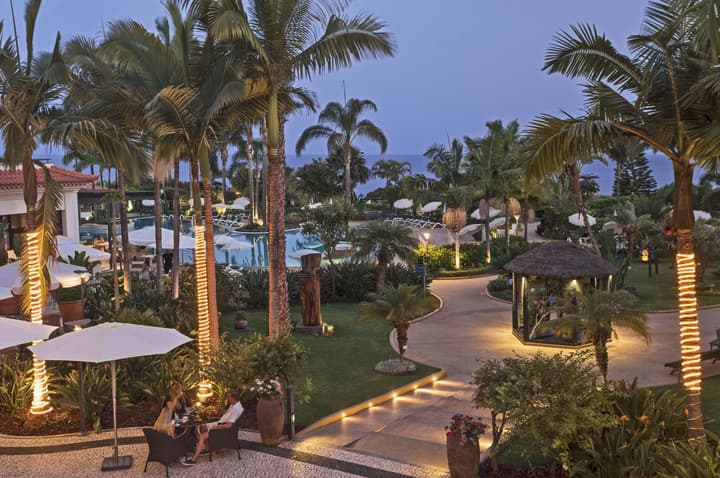 Suite Hotel Eden Mar, by PortoBay