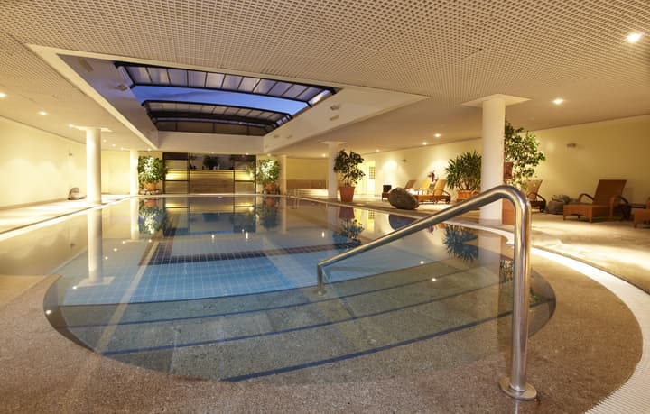 Suite Hotel Eden Mar, by PortoBay