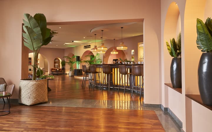 Suite Hotel Eden Mar, by PortoBay
