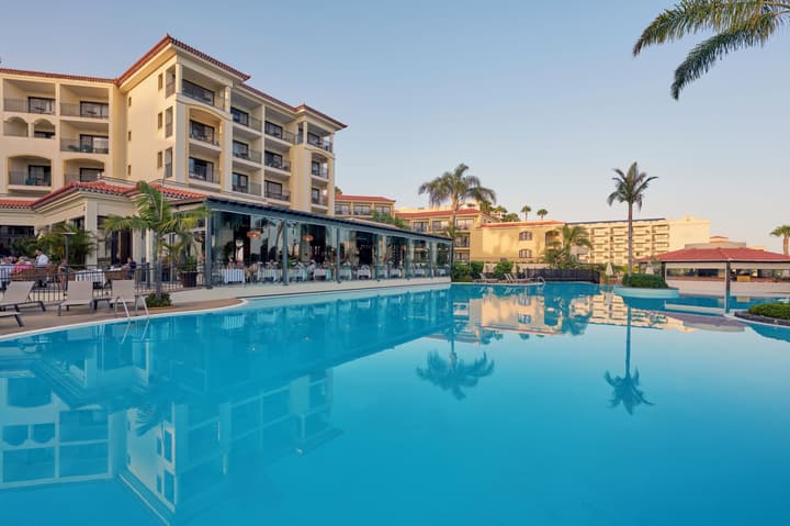 Suite Hotel Eden Mar, by PortoBay