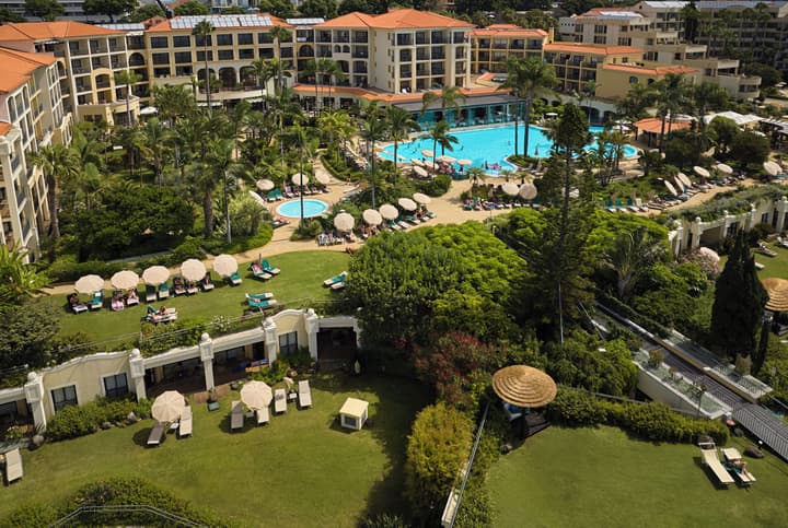 Suite Hotel Eden Mar, by PortoBay