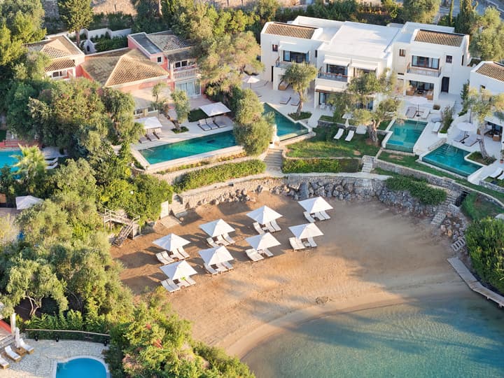 Corfu Imperial, A Resort to Live