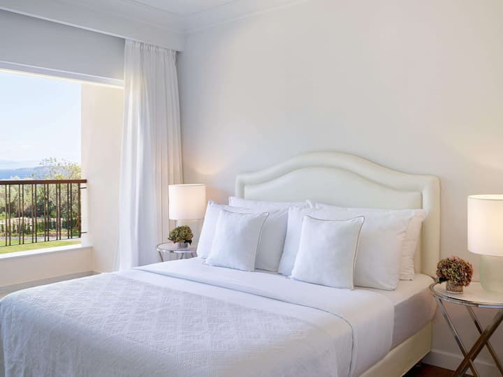 Corfu Imperial, A Resort to Live