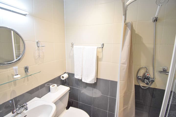 Pembridge Palace Hotel