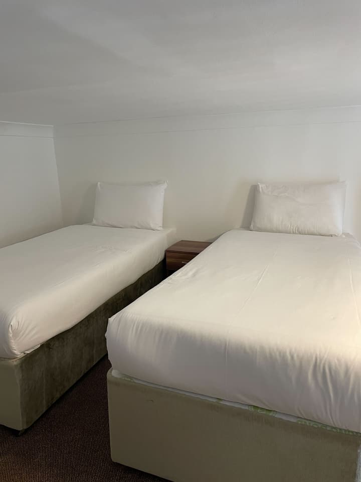 Pembridge Palace Hotel