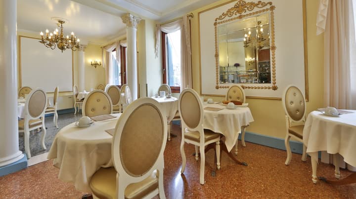 Hotel Arlecchino